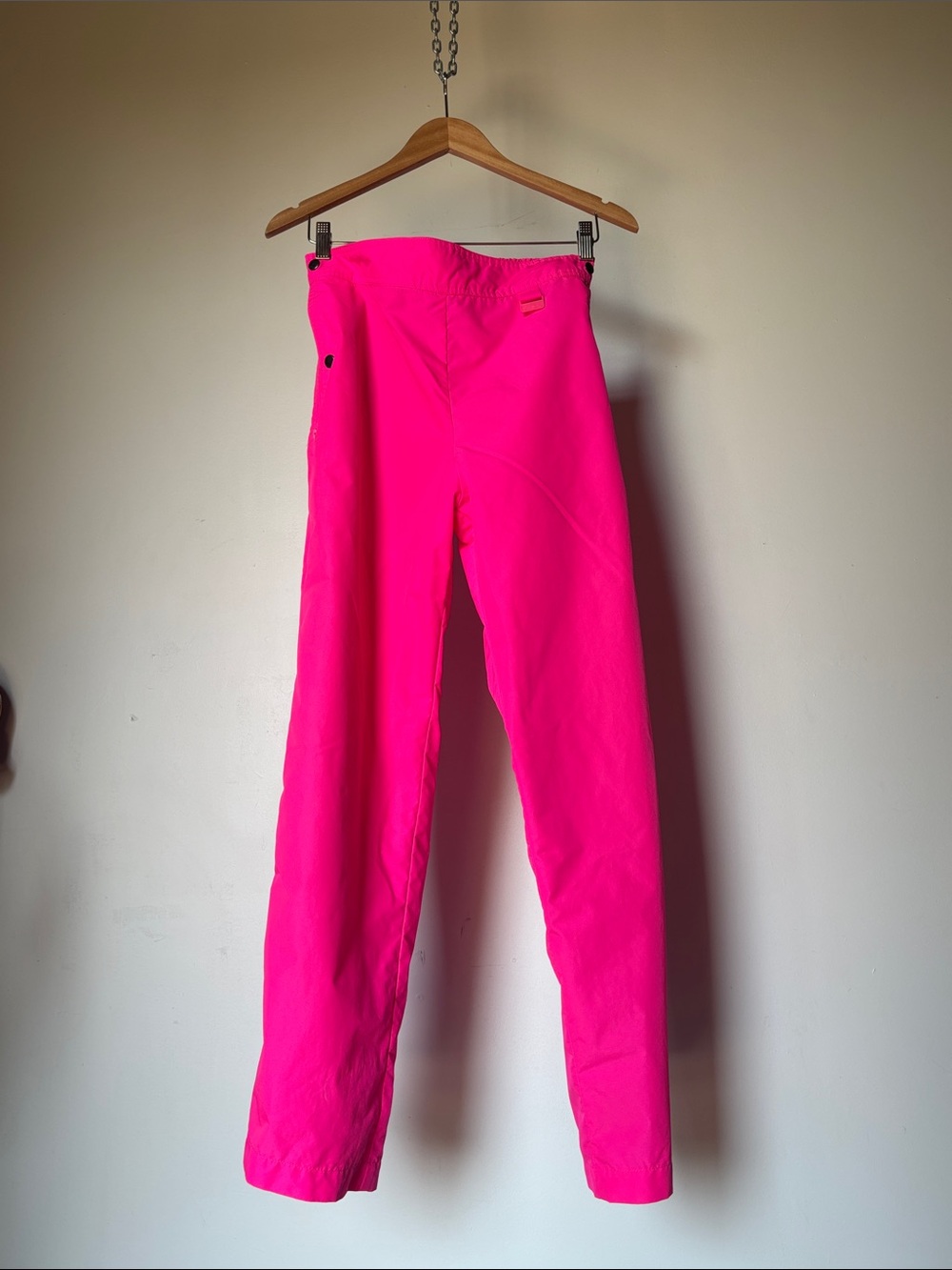 Vintage Apés Ski Neon Pink Pants Modern Size Small “White Fir”